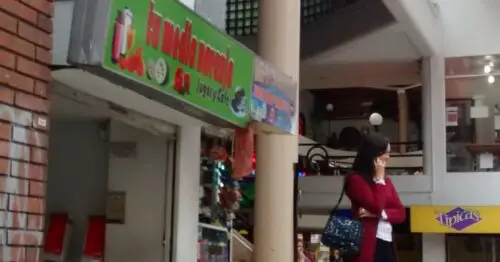 TU MEDIA NARANJA JUGOS Y CAFE TU MEDIA NARANJA JUGOS Y CAFE